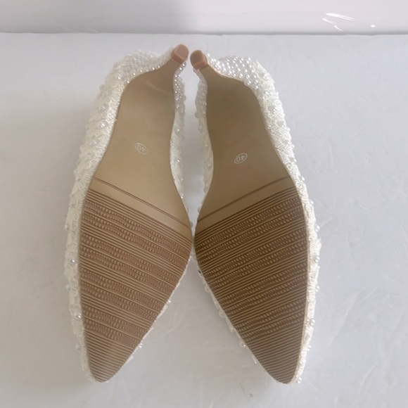 Crystal Queen Bridal White Lace Pearl Kitten Heels Wedding Pumps Size 40 8.5 US - Picture 14 of 15